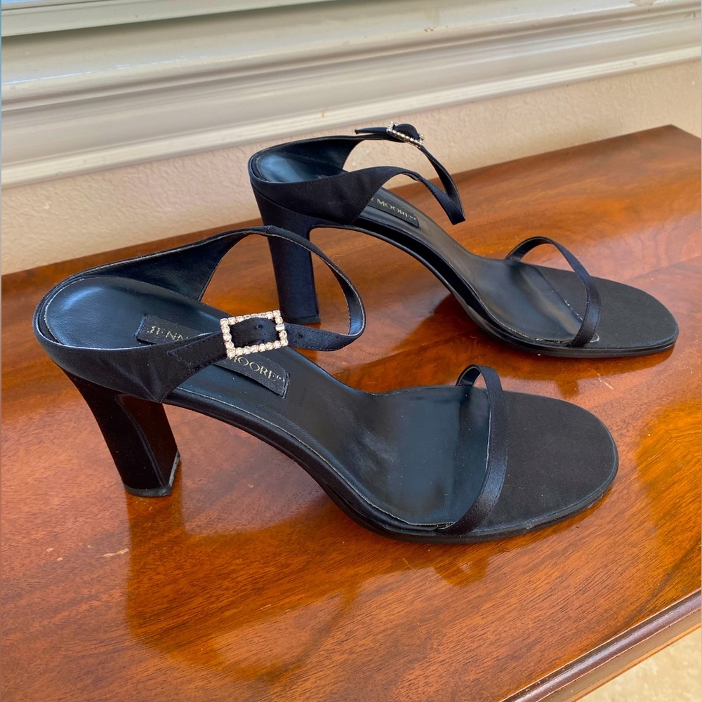 Black strappy heel, rhinestone buckle